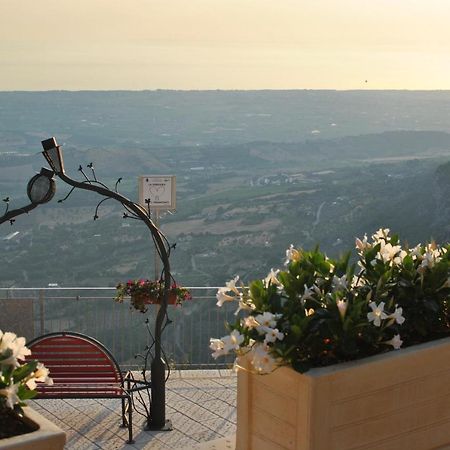 B&B Casa Letizia Trentinara 外观 照片
